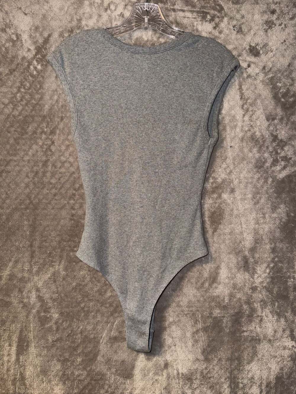 Universal Thread Bodysuit Size S Gray Ribbed V-Neck Cap Sleeve - Picture 7 of 7